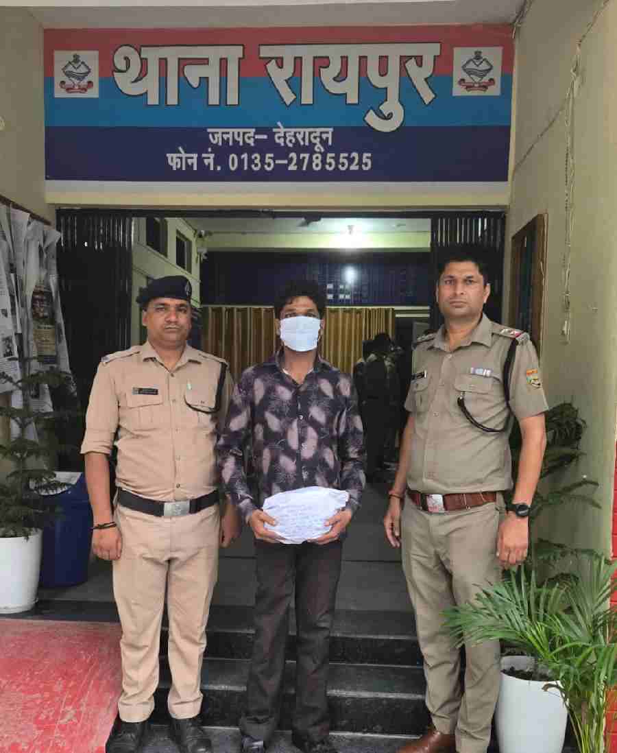 प्रतिबन्धित नशीले कैप्सूलों के साथ 1 अभियुक्त को दून पुलिस ने किया गिरफ्तार, 608 प्रतिबंधित नशीले कैप्सूल हुए बरामद