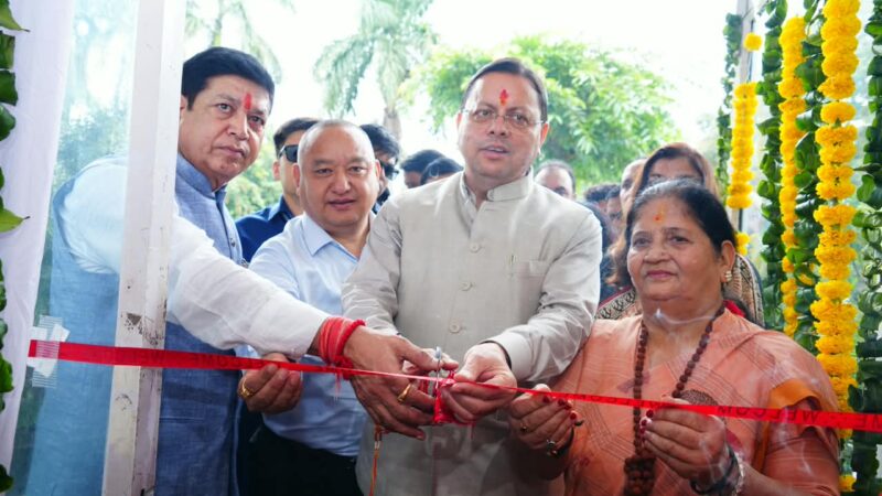मुख्यमंत्री ने ‘मुख्यमंत्री सशक्त बहना उत्सव योजना’ के अंतर्गत स्वयं सहायता समूहों द्वारा लगाए गए स्टॉलों का किया शुभारंभ