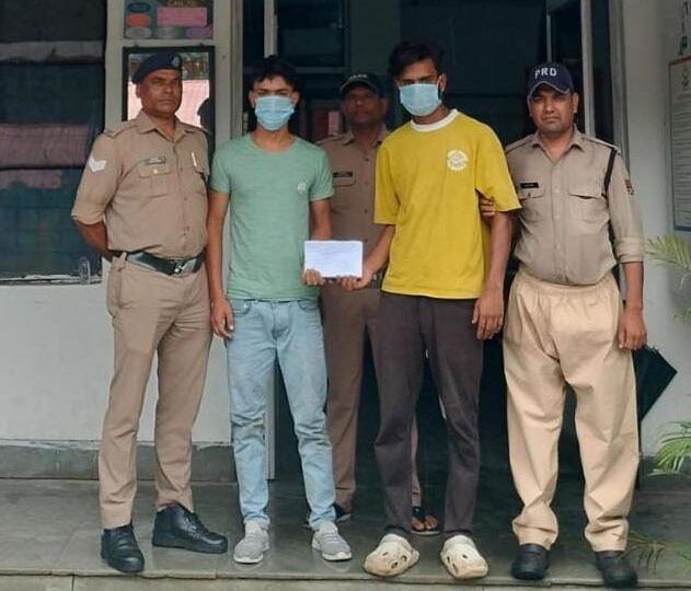 पर्स स्नेचिंग की घटना का दून पुलिस ने किया खुलासा, 2 अभियुक्तों को किया गिरफ्तार