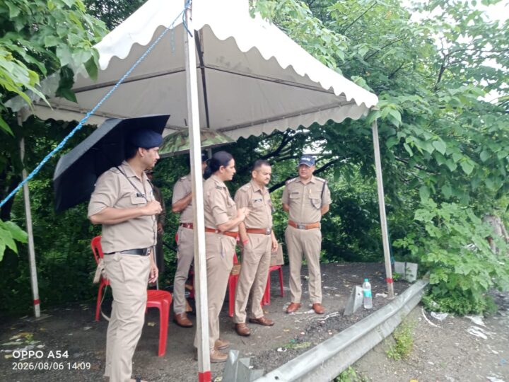 एसएसपी दून के निर्देशों पर एसपी ऋषिकेश द्वारा कावड़ मेला क्षेत्रों का किया निरीक्षण, कावड़ यात्रा मार्ग पर पड़ने वाले महत्वपूर्ण पडावों, घाटों का भ्रमण कर कावंड मेले में पुलिस व्यवस्थाओं का लिया जायजा