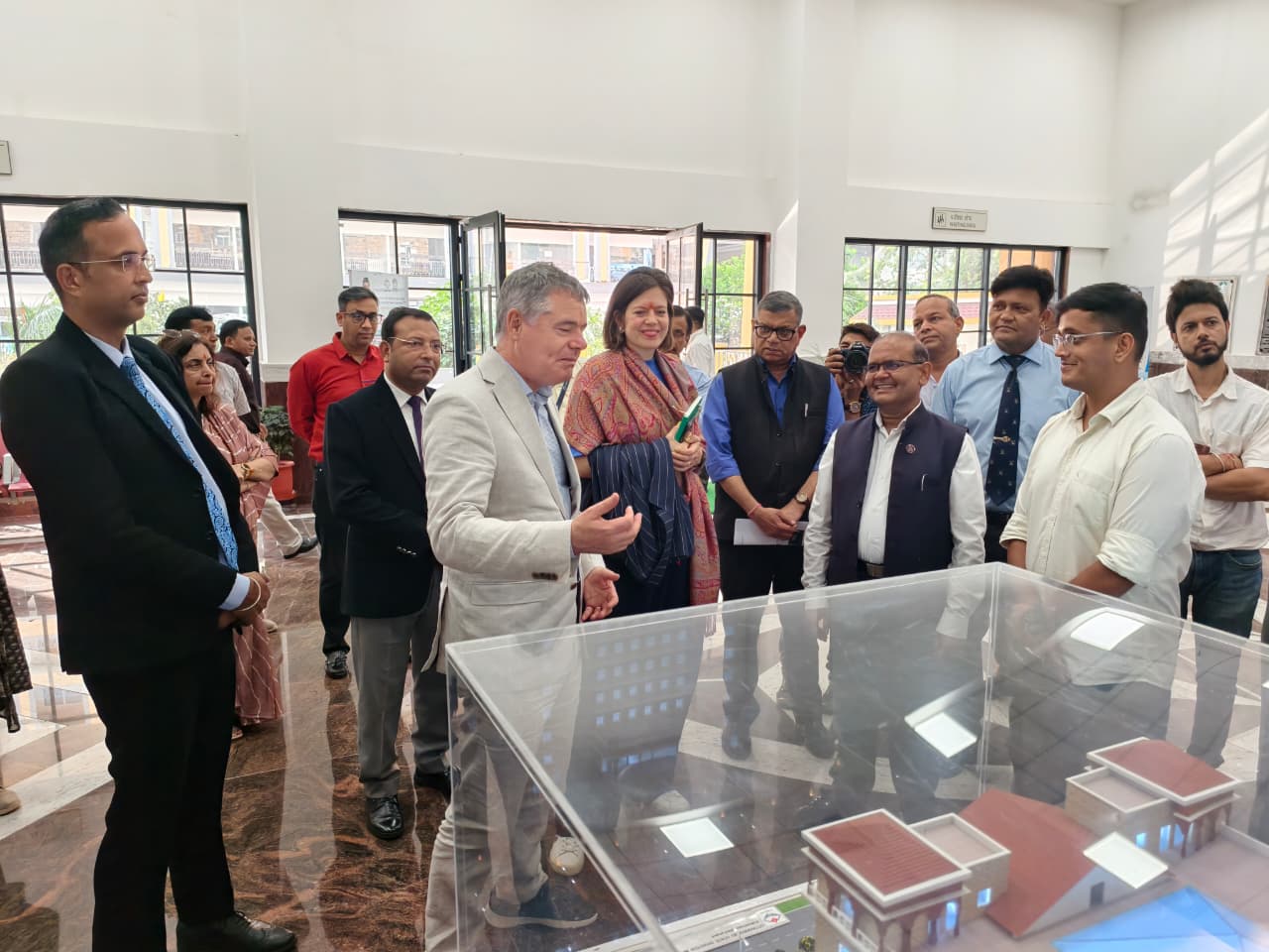 वर्ल्ड बैंक की टीम ने किया यूएसडीएमए का भ्रमण, आपदा न्यूनीकरण की दिशा में किए जा रहे प्रयासों को सराहा