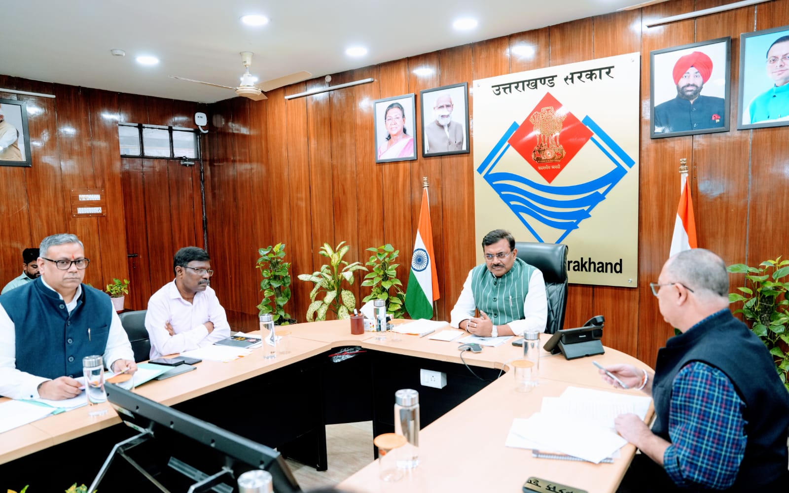 ज्योलिकोट, नैनीताल दूषित पेयजल प्रकरण पर मुख्य सचिव ने ली अधिकारियों के साथ बैठक, सम्बन्धित अधिकारियों की लापरवाही पर मुख्य सचिव ने जताई कड़ी नाराजगी
