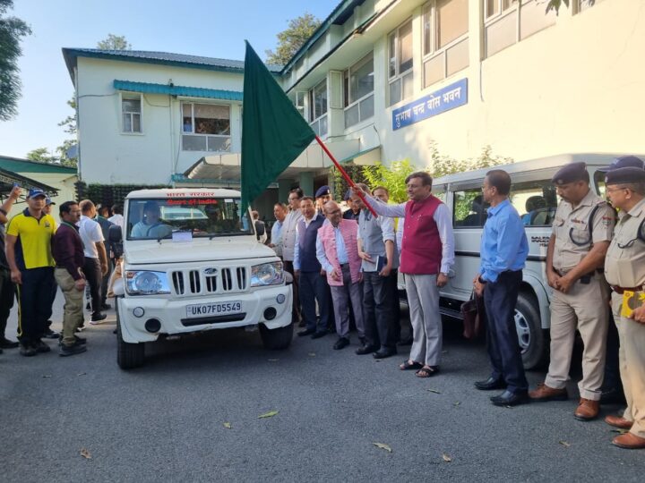 वसुंधरा ताल में लगेगा अर्ली वार्निंग सिस्टम, उत्तराखण्ड में ग्लेशियर झीलों की निगरानी को मिलेगी नई तकनीकी ताकत, मुख्य सचिव ने वैज्ञानिक दल को हरी झंडी दिखाकर किया रवाना