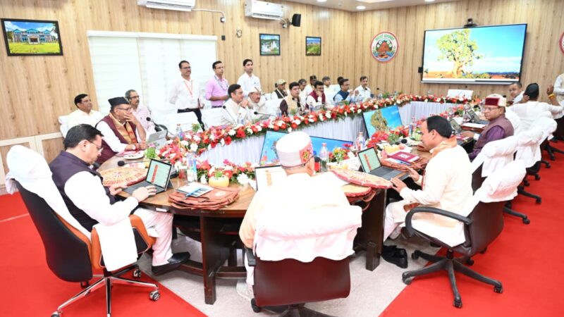 सीमांत क्षेत्रों तक सरकार, विकास को नई रफ्तार, भारत-नेपाल अंतरराष्ट्रीय सीमा से सटे बनबसा में धामी कैबिनेट की बैठक