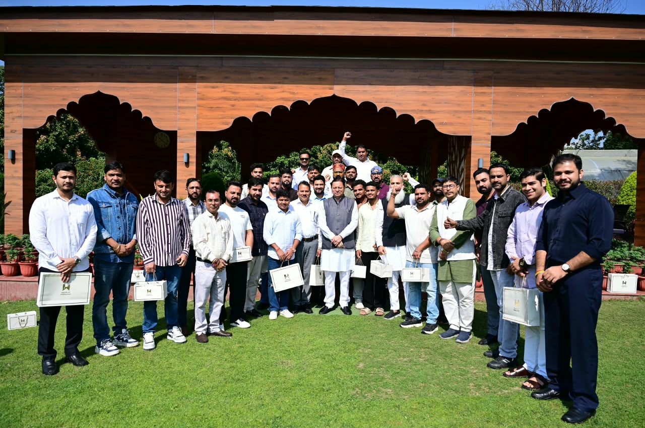 हरियाणा के युवाओं ने मुख्यमंत्री से साझा किए उत्तराखण्ड भ्रमण के अनुभव, राज्य की कनेक्टिविटी, होम-स्टे, पर्यटन विकास, सौर ऊर्जा और जनकल्याणकारी योजनाओं के प्रयासों को सराहा