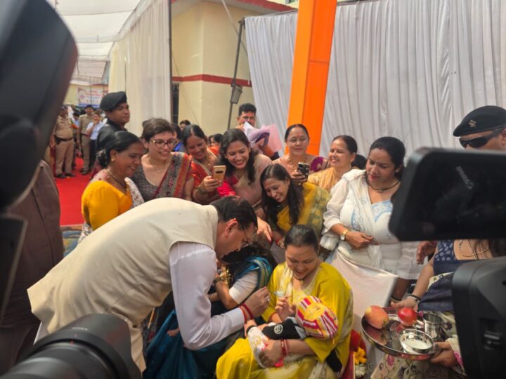 मुख्यमंत्री धामी ने खटीमा में ‘आंगन मिलन’ कार्यक्रम में किया प्रतिभाग,  स्वस्थ बचपन और सशक्त मातृशक्ति, सशक्त उत्तराखंड की मजबूत नींव – मुख्यमंत्री