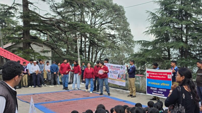 एसएसपी देहरादून के निर्देशों पर फिर चली दून पुलिस की पाठशाला, *नुक्कड़ – नाटकों के माध्यम से स्कूली छात्र/छात्राओं को नशे के दुष्प्रभावों तथा उससे बचाव के उपायों के सम्बन्ध में किया जागरूक