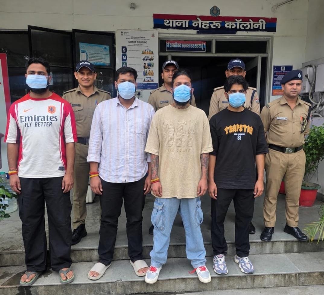 युवक का अपहरण कर उसके साथ मारपीट करने वाले यू-ट्यूबर सहित 04 अभियुक्तों को दून पुलिस ने किया गिरफ्तार