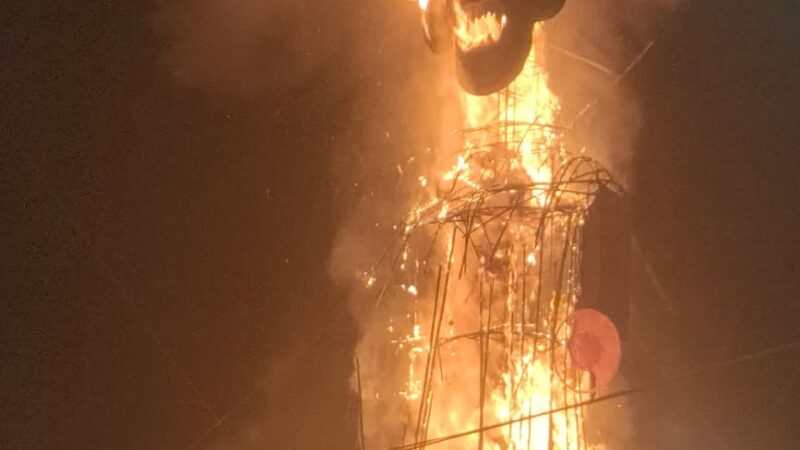 देहरादून में धूम धाम से मनाया गया दशहरा पर्व का त्यौहार,. रावण के साथ कुम्भकरण ओर मेघनाथ के पुतले का किया गया दहन, मुख्यमंत्री पुष्कर सिंह धामी पहुंचे कार्यक्रम में