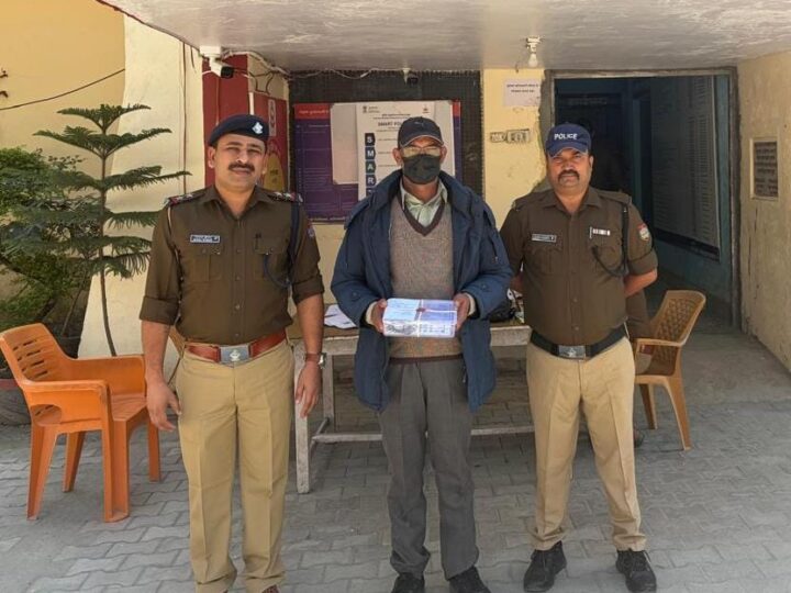 म्यूल अकाउंट के माध्यम से साइबर धोखाधड़ी करने वाले अभियुक्त को दून पुलिस ने किया गिरफ्तार