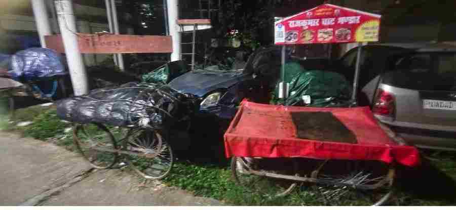 अस्थाई अतिक्रमण पर चला दून पुलिस का डंडा, यातायात व्यवस्था को बाधित करने वालो के विरुद्ध पुलिस ने की कार्यवाही