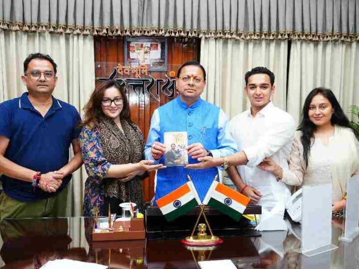 मुख्यमंत्री धामी ने ‘Maverick Jaspal: The Man Who Changed Indian Shooting’ पुस्तक का किया विमोचन