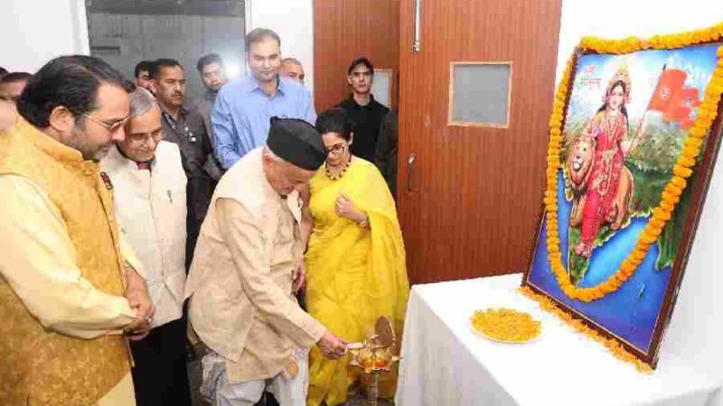 झाझरा स्थित गौतम बुद्ध चिकित्सा महाविद्यालय-सुभारती अस्पताल में राष्ट्रीय चरित्र निर्माण सम्मान समारोह का आयोजन, सामाजिक सेवा एवं विभिन्न क्षेत्रों से जुड़ी प्रतिष्ठित हस्तियों ने सहभागिता की, कार्यक्रम में शिक्षा, सामाजिक सेवा एवं विभिन्न क्षेत्रों से जुड़ी प्रतिष्ठित हस्तियों ने सहभागिता की, उत्तराखंड के पूर्व मुख्यमंत्री पद्मश्री भगत सिंह कोश्यारी ने बतौर मुख्य अतिथि की शिरकत