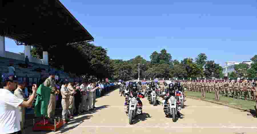 राष्ट्रीय एकता दिवस-2026: ‘Fight Against Drugs’ थीम पर पुलिस की राष्ट्रीय मोटरसाइकिल रैली को एडीजी लॉ एंड ऑर्डर ने दिखाई हरी झंडी, 31 अक्टूबर को एकता नगर (गुजरात) में राष्ट्रीय परेड में शामिल होगा दल