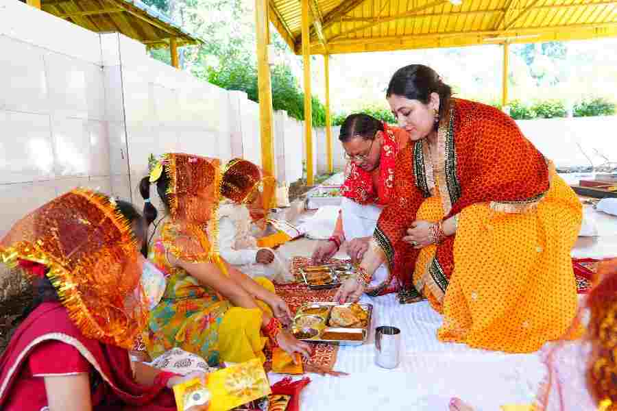 मुख्यमंत्री ने शारदीय नवरात्रि की महानवमी पर किया हवन एवं कन्या पूजन