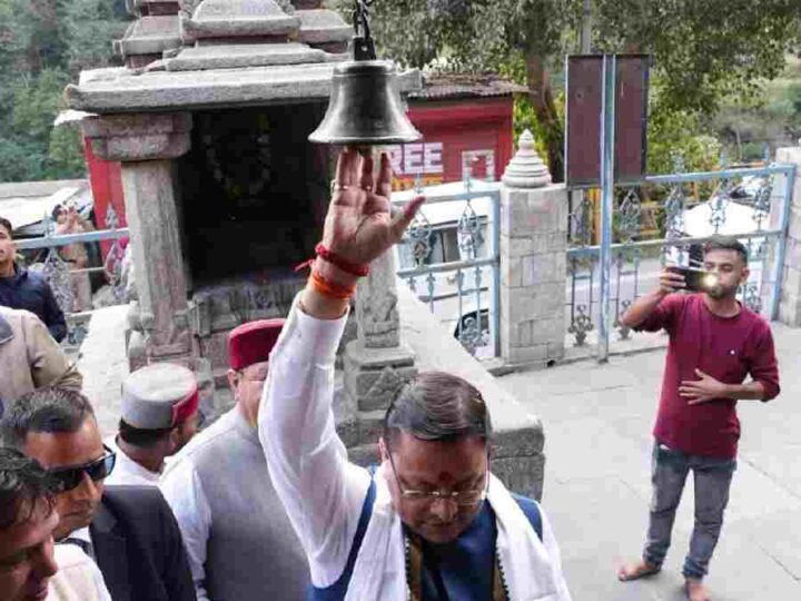मुख्यमंत्री पुष्कर सिंह धामी ने आदिबद्री मंदिर में की पूजा-अर्चना, प्रदेशवासियों की सुख-समृद्धि की कामना की